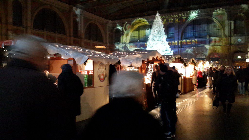 Christmas markets around Zurich HB