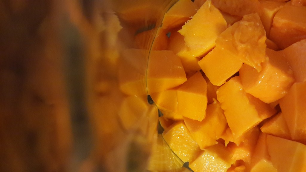 Chopped mango bits