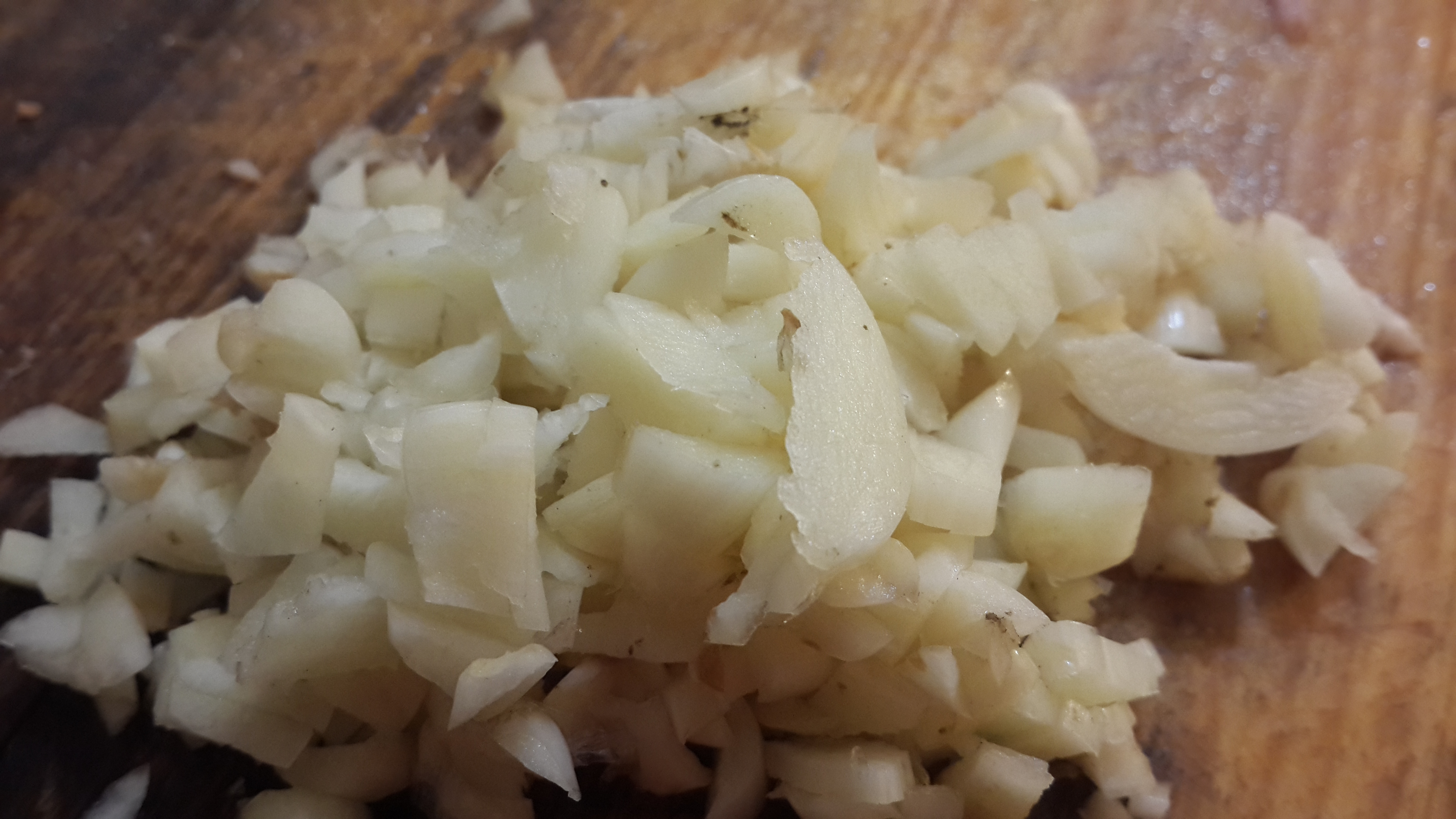 Finely chopped garlic